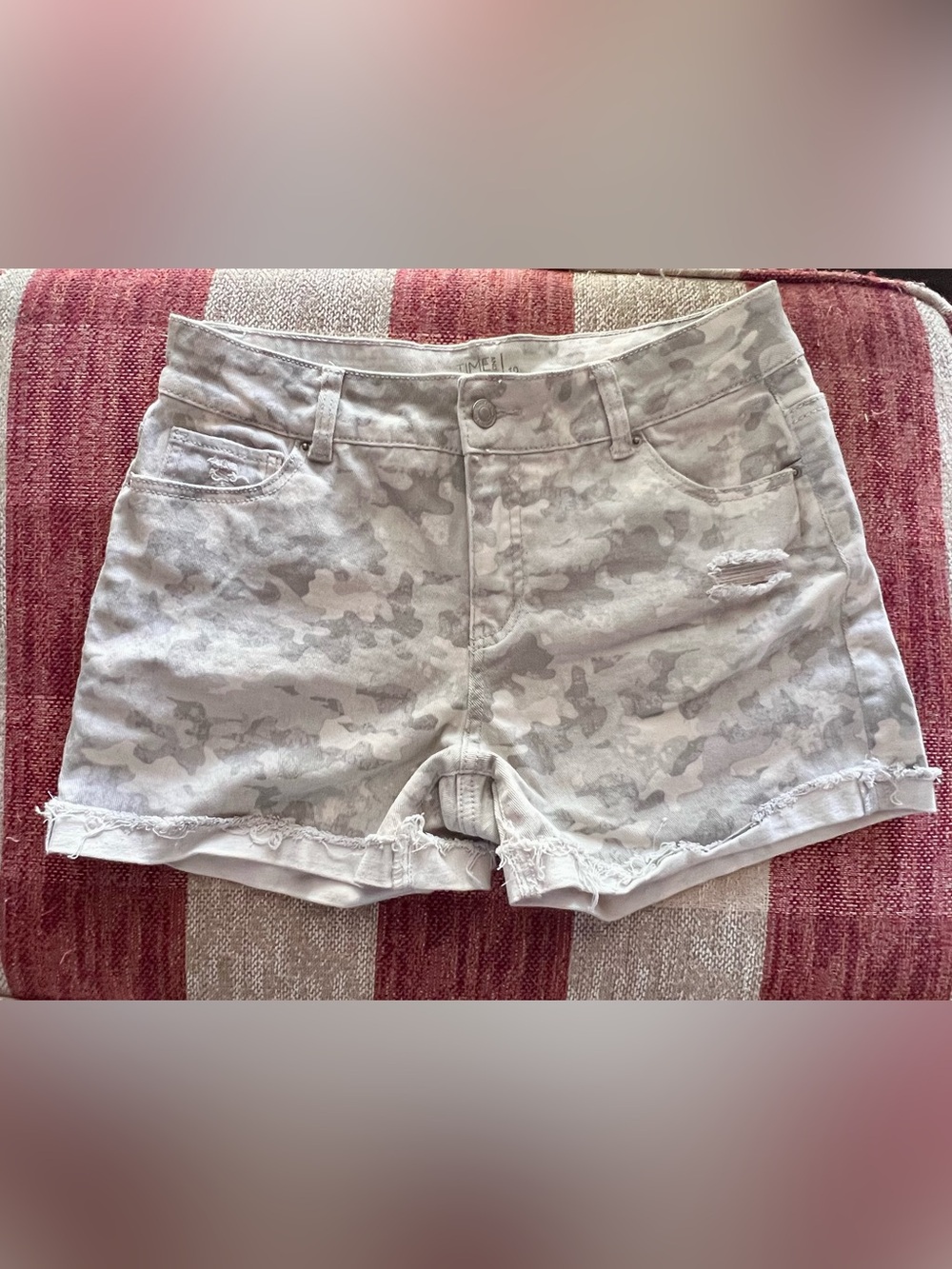 Time and Tru Light Gray Camo Denim Shorts